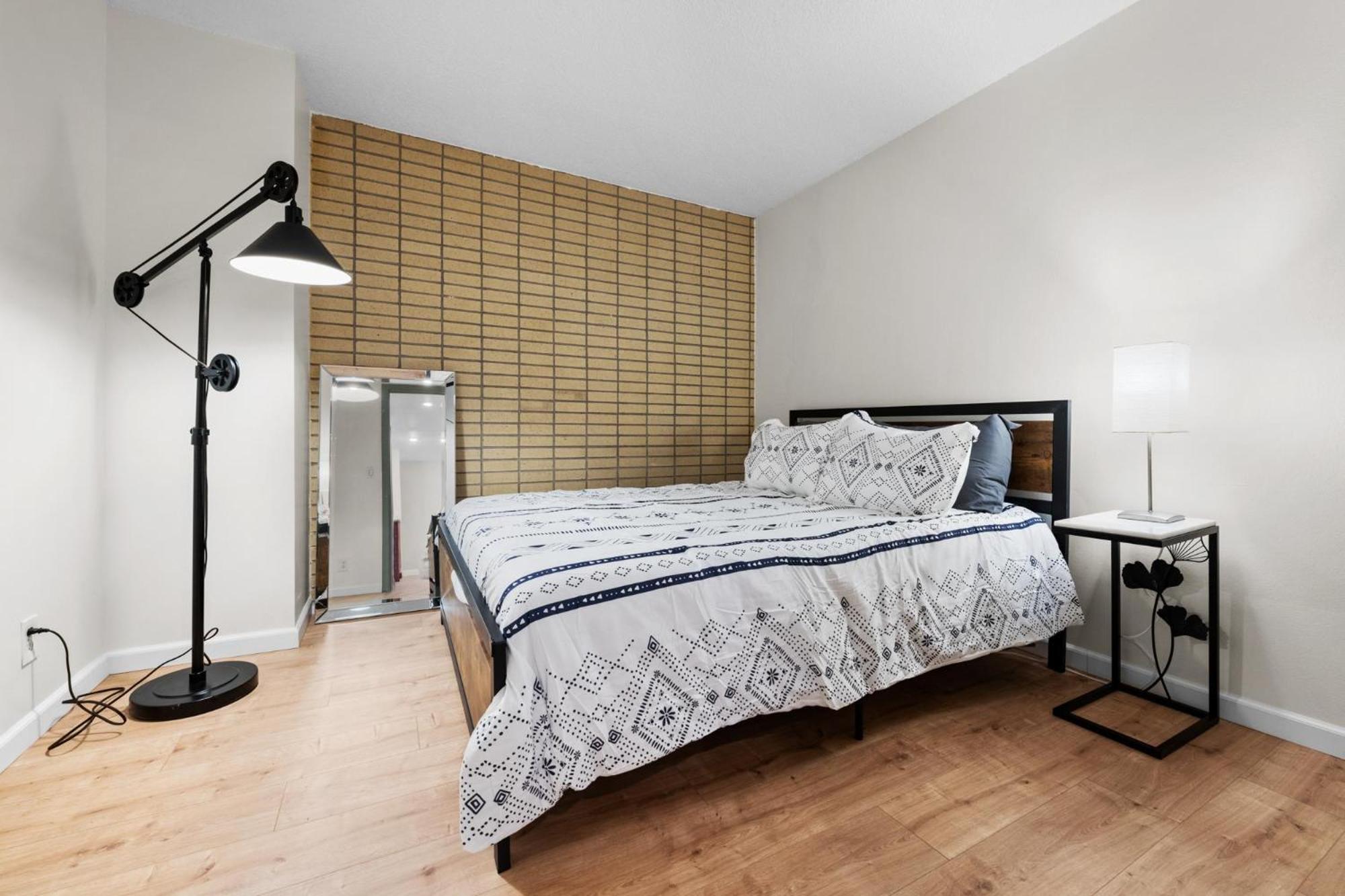 1777 Larimer St #903