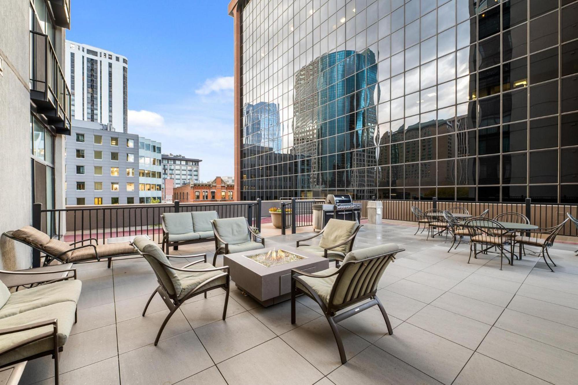 Apartamento 1777 Larimer St #903 *